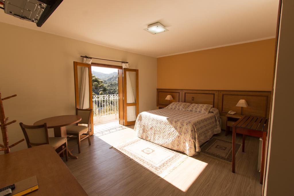 Pousada Alto D'Ouro Campos do Jordao Room photo