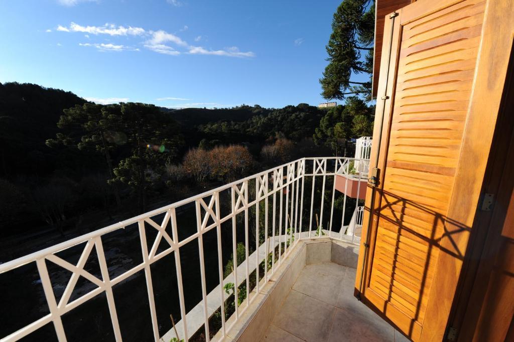 Pousada Alto D'Ouro Campos do Jordao Room photo
